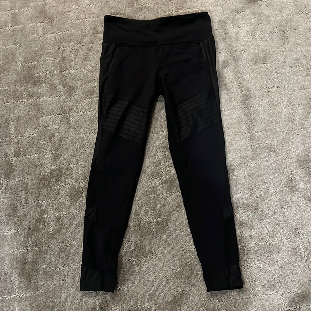 Athleta size M women’s leggings with motocross detail